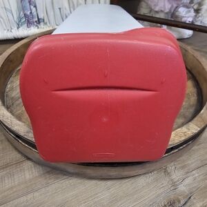 Red and White Kitchen Slicer